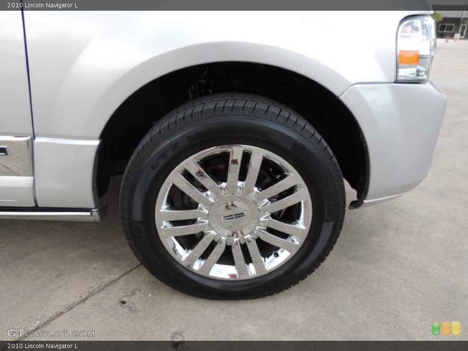 2010 Lincoln Navigator L Wheel and Tire Photo #84176046