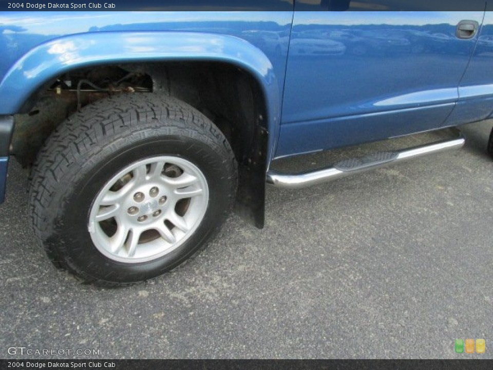 2004 Dodge Dakota Sport Club Cab Wheel and Tire Photo #84180552