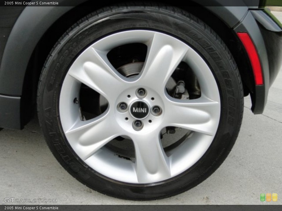 2005 Mini Cooper S Convertible Wheel and Tire Photo #84260919