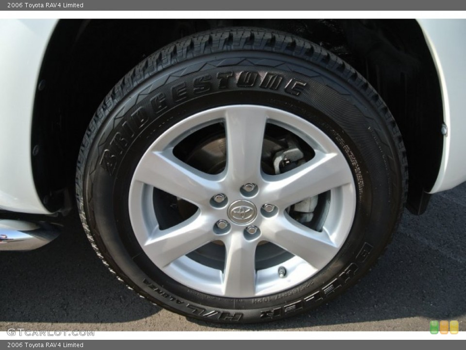 2006 Toyota RAV4 Limited Wheel and Tire Photo #84410486
