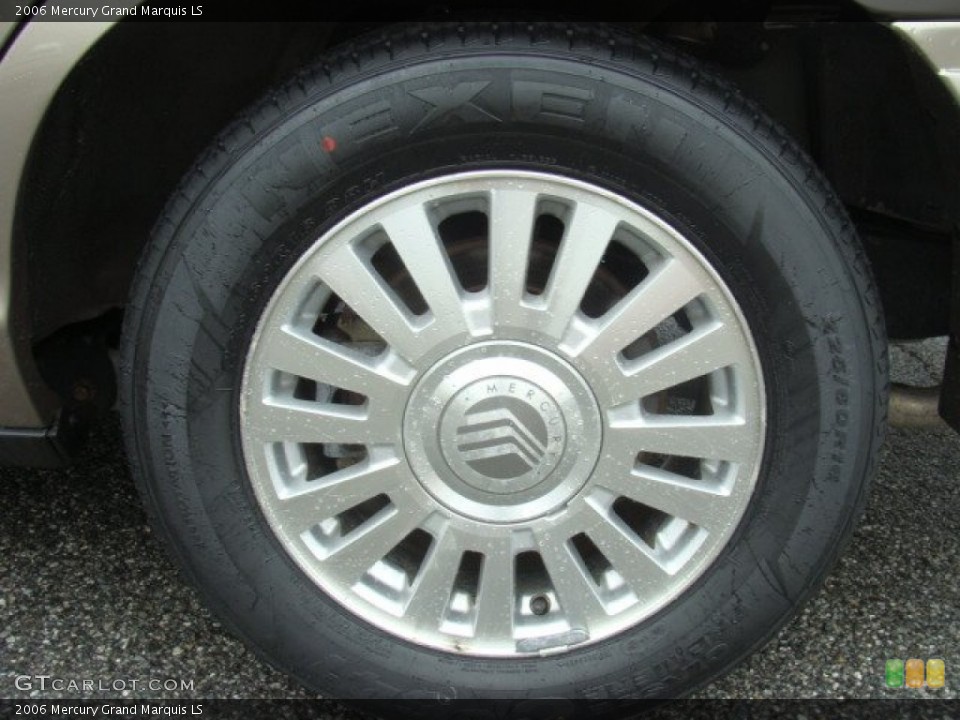 2006 Mercury Grand Marquis LS Wheel and Tire Photo #84426438