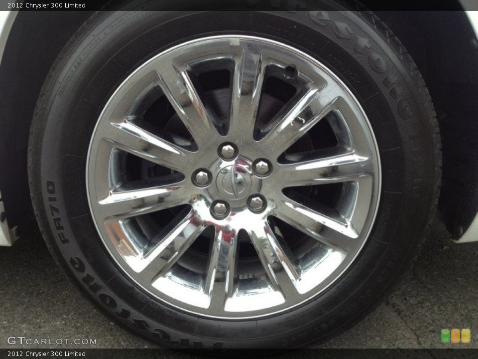 2012 Chrysler 300 Limited Wheel and Tire Photo #84457382