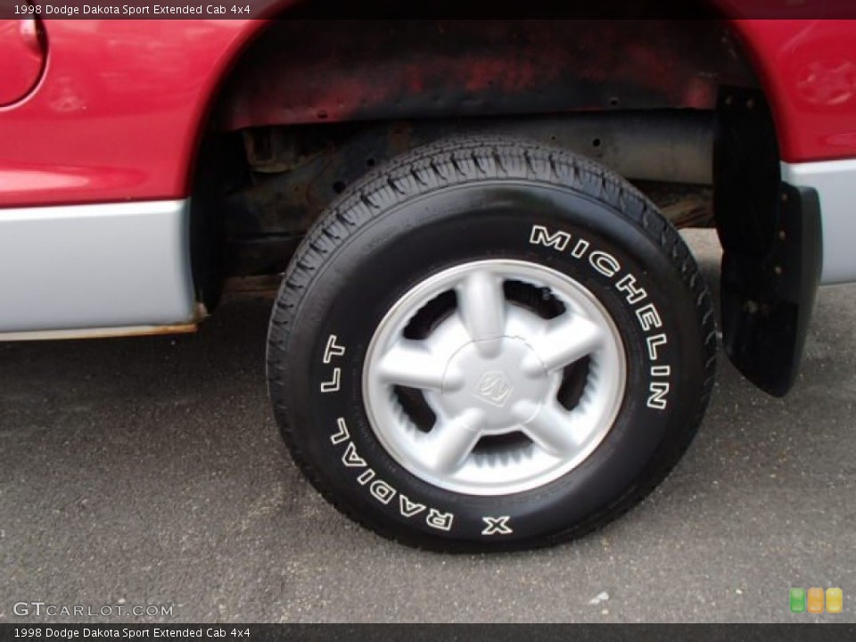 1998 Dodge Dakota Sport Extended Cab 4x4 Wheel and Tire Photo #84492879