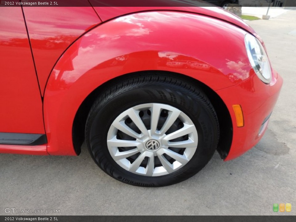 2012 Volkswagen Beetle 2.5L Wheel and Tire Photo #84820392