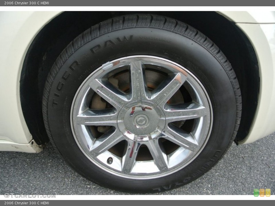 2006 Chrysler 300 C HEMI Wheel and Tire Photo #84898297