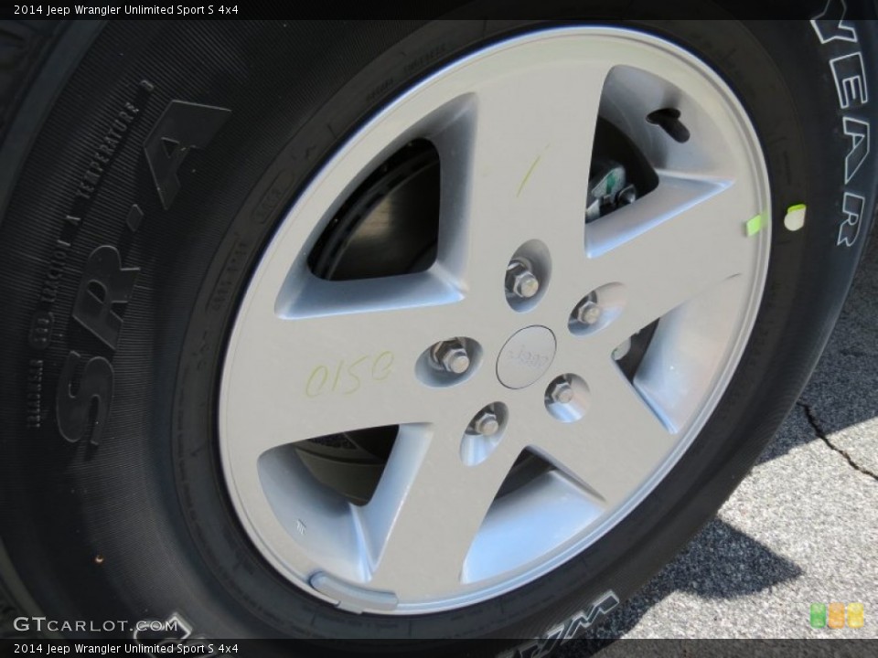 2014 Jeep Wrangler Unlimited Sport S 4x4 Wheel and Tire Photo #84910084