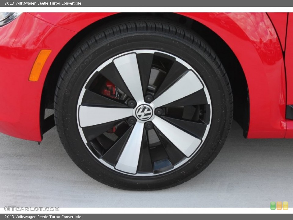 2013 Volkswagen Beetle Turbo Convertible Wheel and Tire Photo #84918703