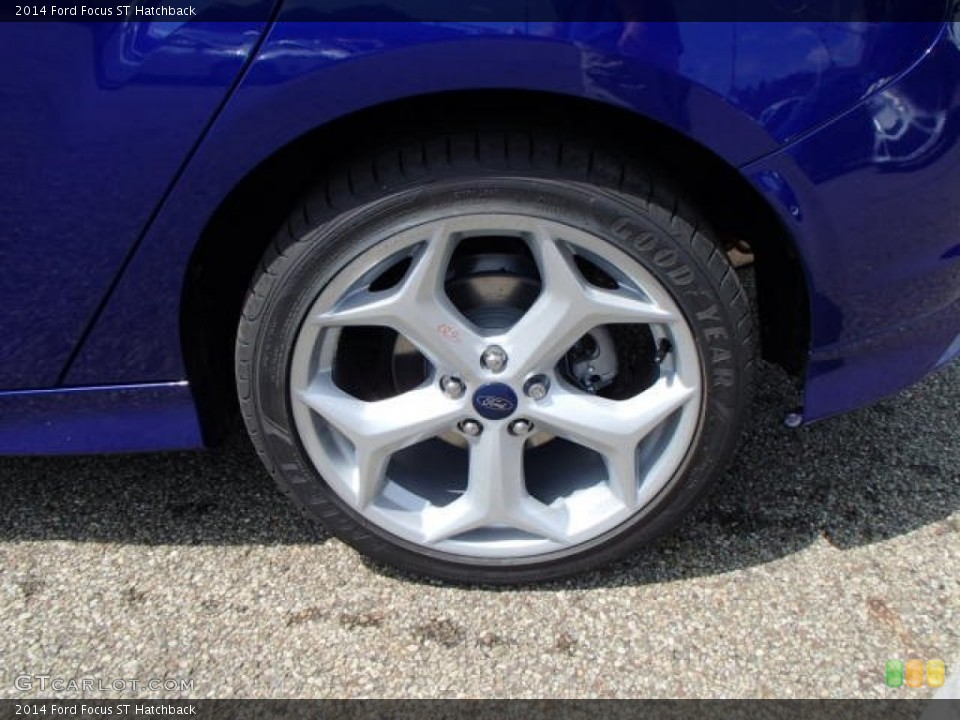 2014 Ford Focus ST Hatchback Wheel and Tire Photo #84946504