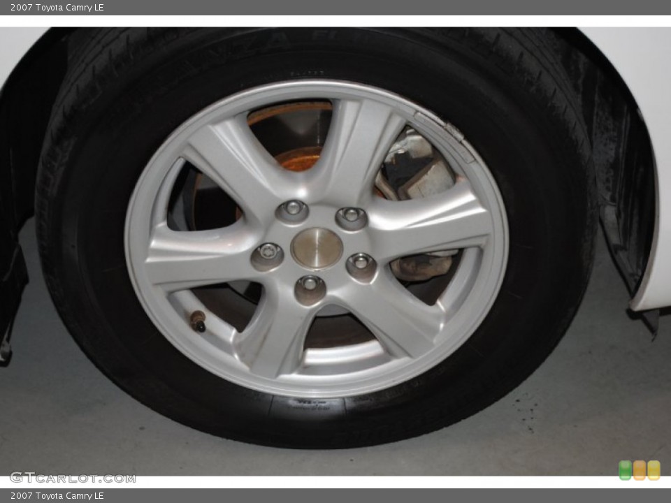 2007 Toyota Camry LE Wheel and Tire Photo #85117217