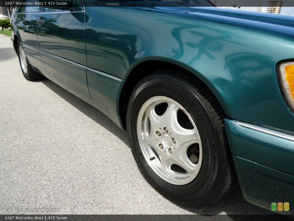 1997 Mercedes-Benz S 420 Sedan Wheel and Tire Photo #85157558