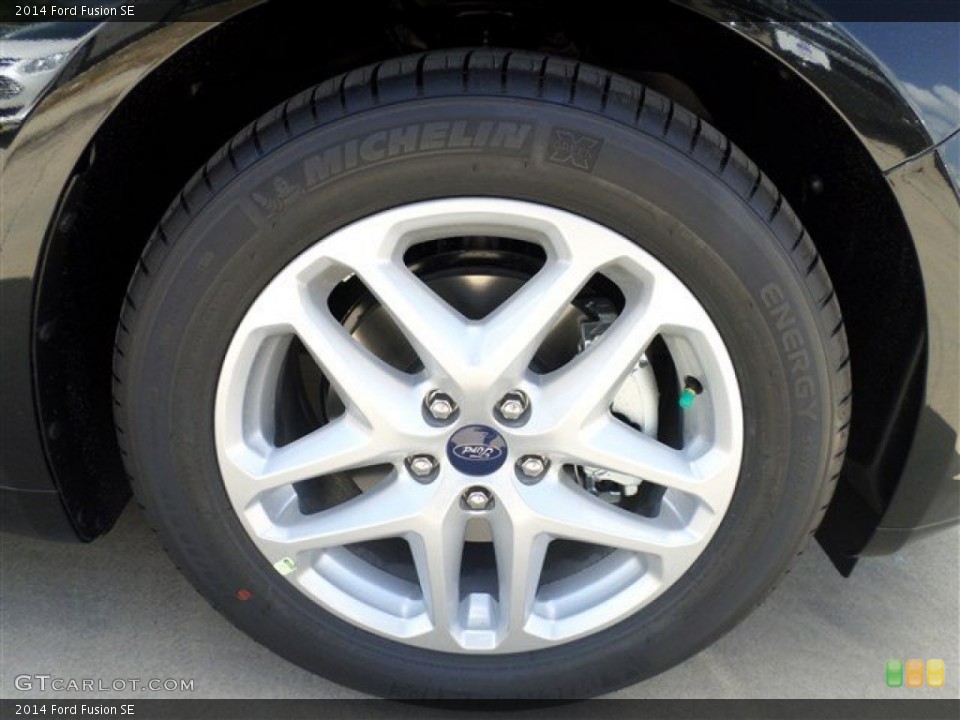 2014 Ford Fusion SE Wheel and Tire Photo #85159070
