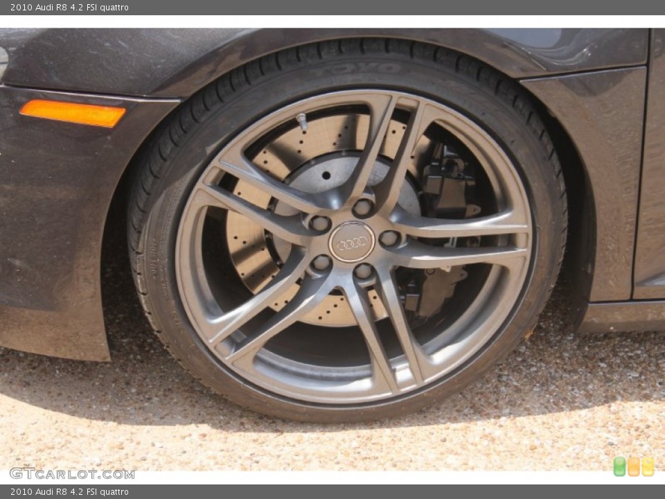2010 Audi R8 Wheels and Tires