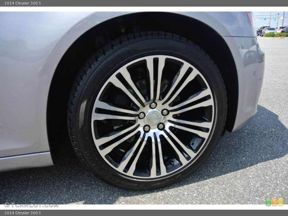 2014 Chrysler 300 S Wheel and Tire Photo #85255212