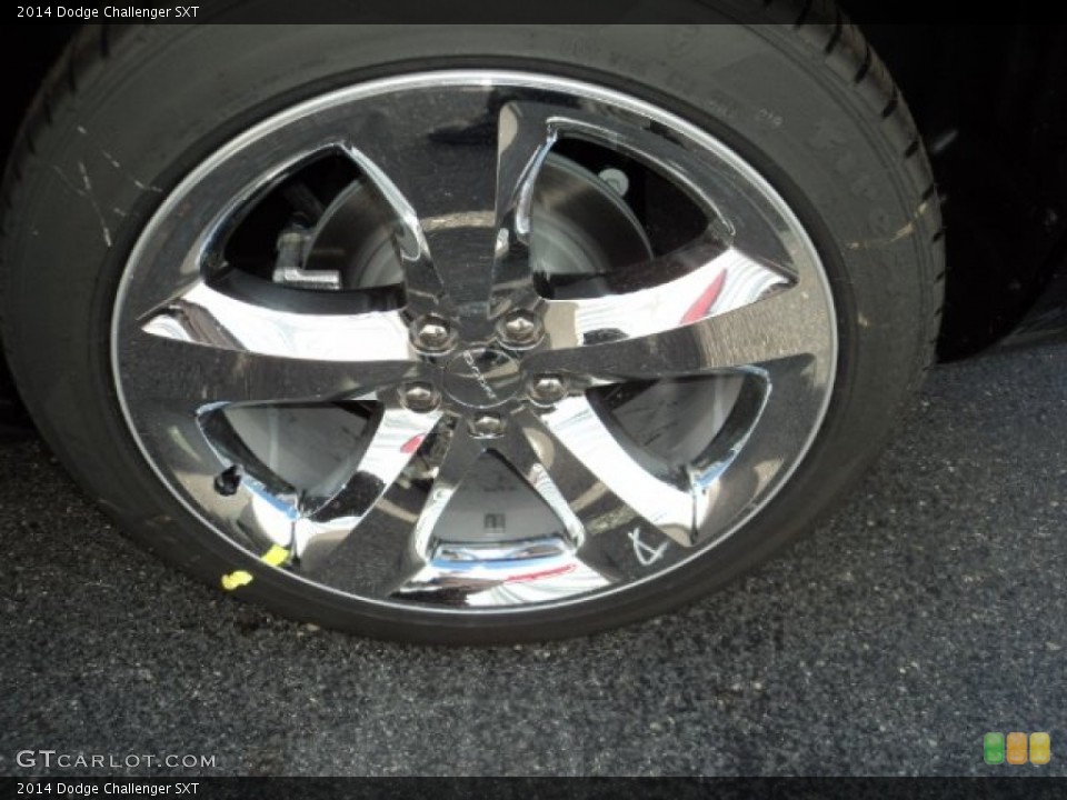 2014 Dodge Challenger SXT Wheel and Tire Photo #85318436