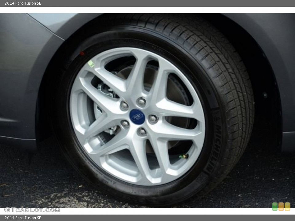 2014 Ford Fusion SE Wheel and Tire Photo #85332906