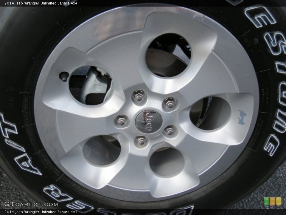 2014 Jeep Wrangler Unlimited Sahara 4x4 Wheel and Tire Photo #85390851