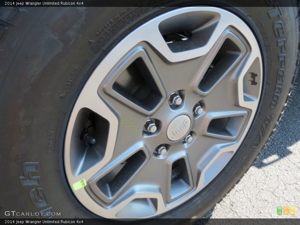 2014 Jeep Wrangler Unlimited Rubicon 4x4 Wheel and Tire Photo #85489967