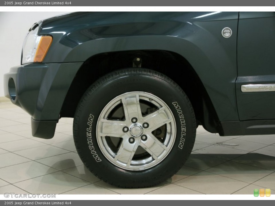 2005 Jeep Grand Cherokee Limited 4x4 Wheel and Tire Photo #85570514
