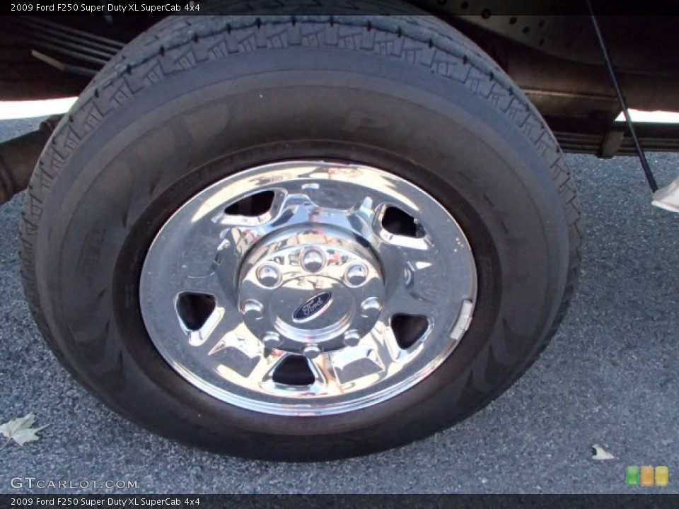 2009 Ford F250 Super Duty XL SuperCab 4x4 Wheel and Tire Photo #85692842
