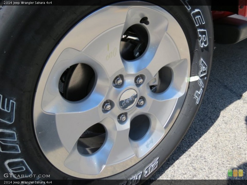 2014 Jeep Wrangler Sahara 4x4 Wheel and Tire Photo #85712647