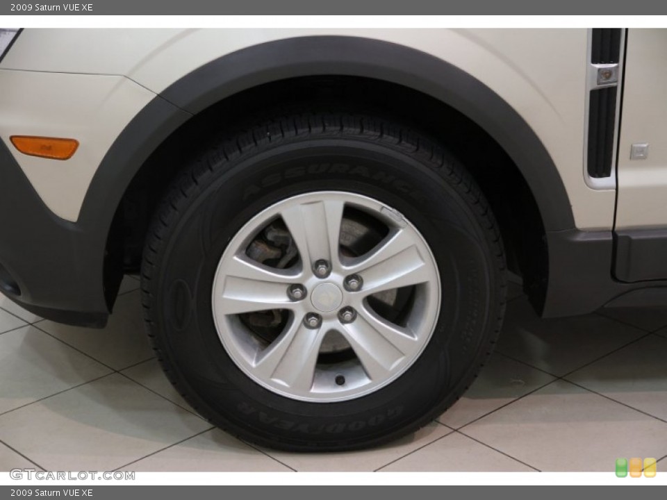 2009 Saturn VUE XE Wheel and Tire Photo #85736377