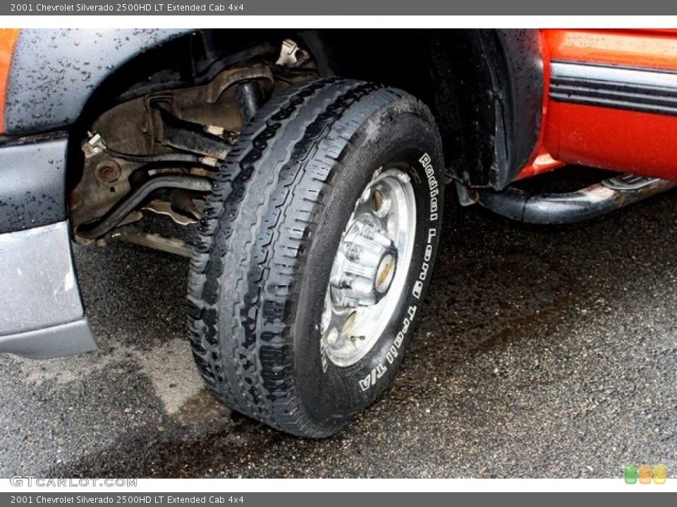 2001 Chevrolet Silverado 2500HD LT Extended Cab 4x4 Wheel and Tire Photo #85737592