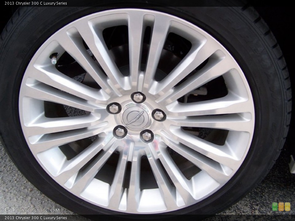 2013 Chrysler 300 C Luxury Series Wheel and Tire Photo #85853398