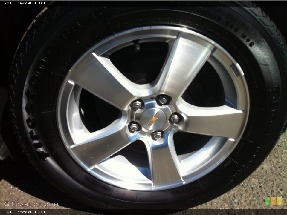 2013 Chevrolet Cruze LT Wheel and Tire Photo #85921293