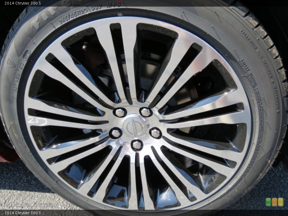 2014 Chrysler 300 S Wheel and Tire Photo #85926900