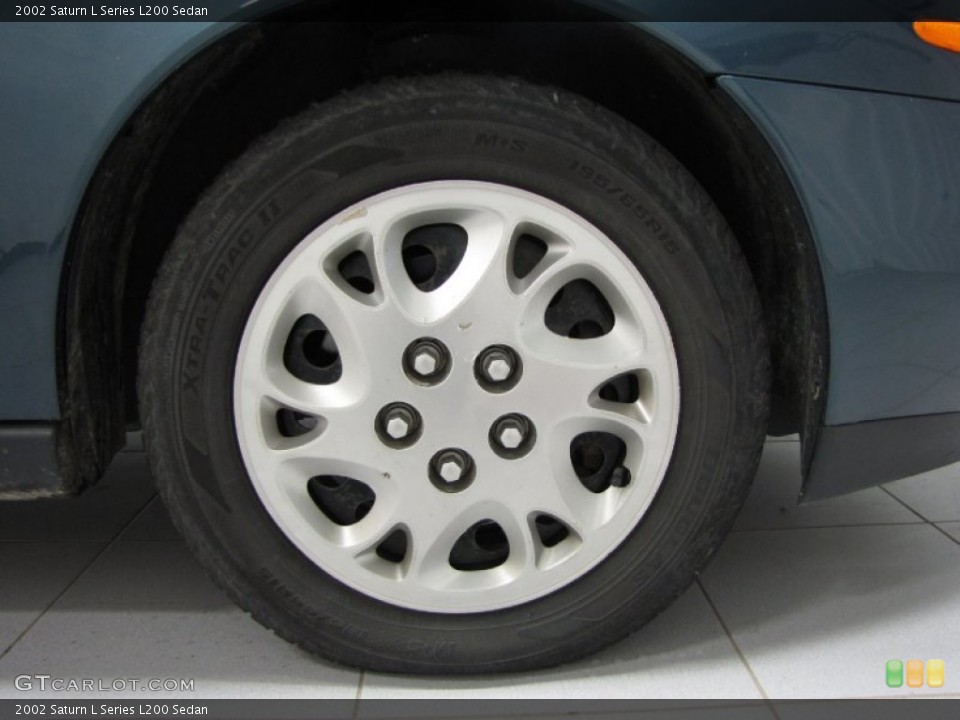 2002 Saturn L Series L200 Sedan Wheel and Tire Photo #85960152