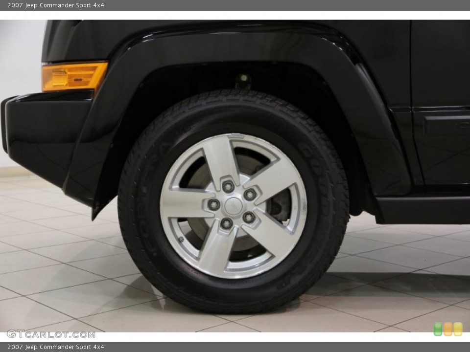 2007 Jeep Commander Sport 4x4 Wheel and Tire Photo #86051646