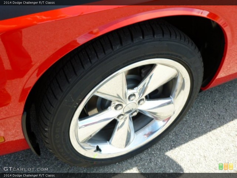 2014 Dodge Challenger R/T Classic Wheel and Tire Photo #86162924