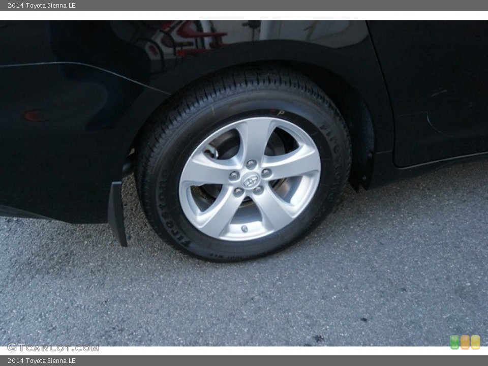 2014 Toyota Sienna LE Wheel and Tire Photo #86396556