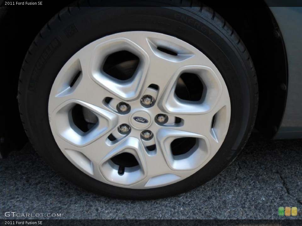 2011 Ford Fusion SE Wheel and Tire Photo #86471271