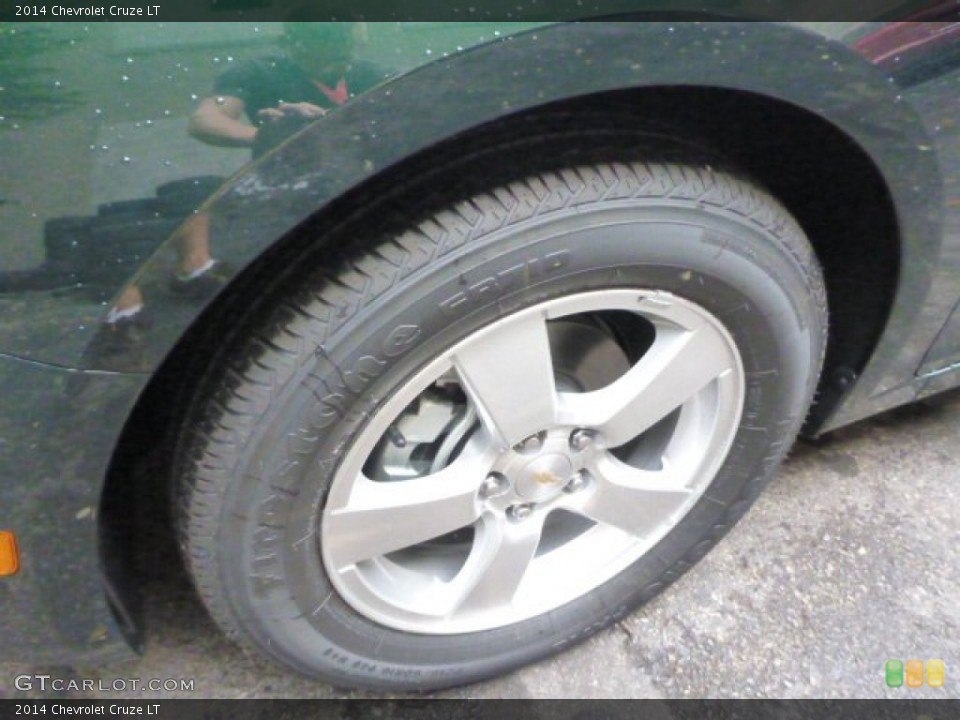 2014 Chevrolet Cruze LT Wheel and Tire Photo #86491827