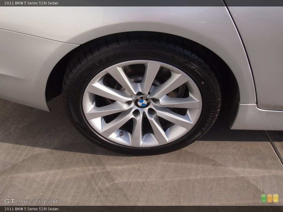 2011 BMW 5 Series 528i Sedan Wheel and Tire Photo #86512960