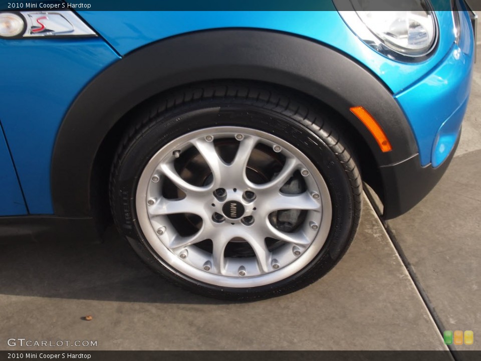 2010 Mini Cooper S Hardtop Wheel and Tire Photo #86620936