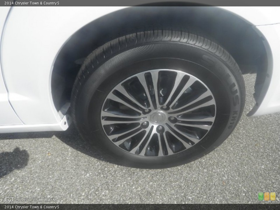 2014 Chrysler Town & Country S Wheel and Tire Photo #86751243