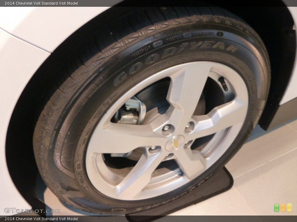 2014 Chevrolet Volt  Wheel and Tire Photo #86806338