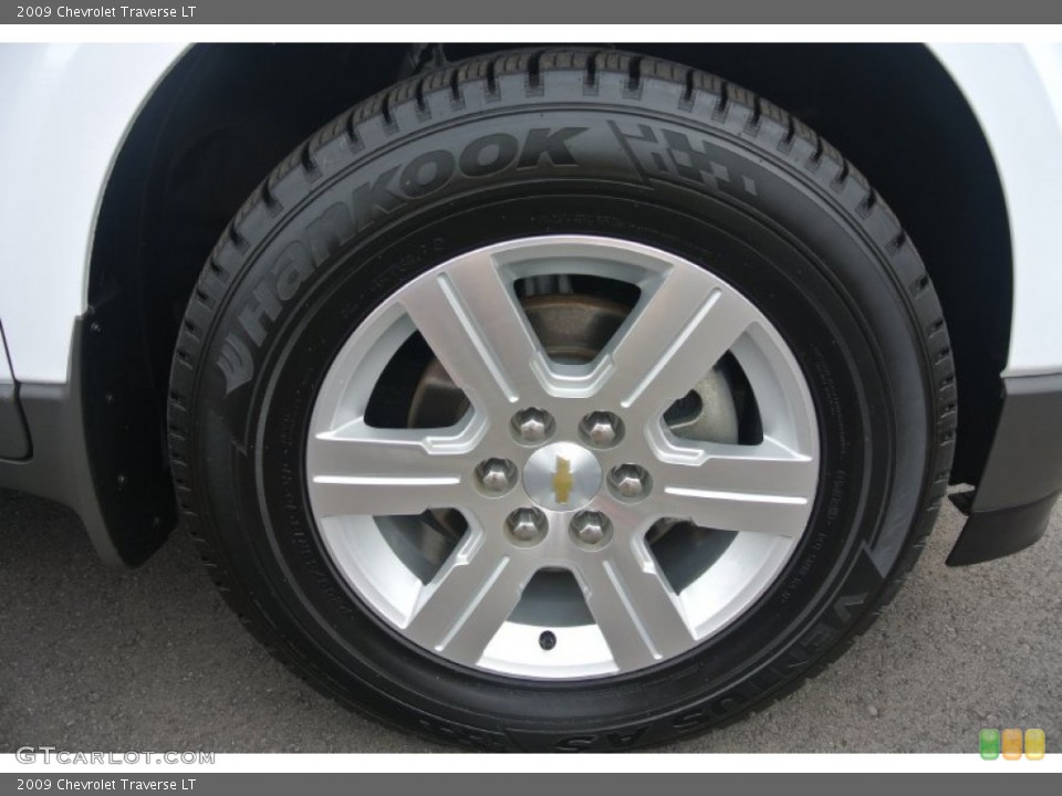 2009 Chevrolet Traverse LT Wheel and Tire Photo #86824823