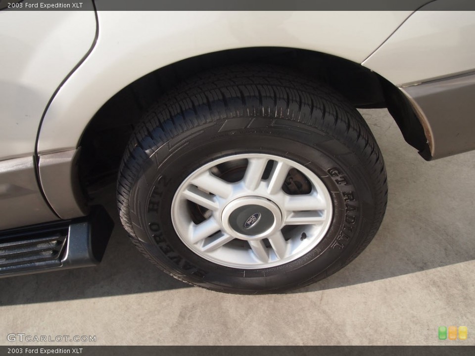 2003 Ford Expedition XLT Wheel and Tire Photo #86914387