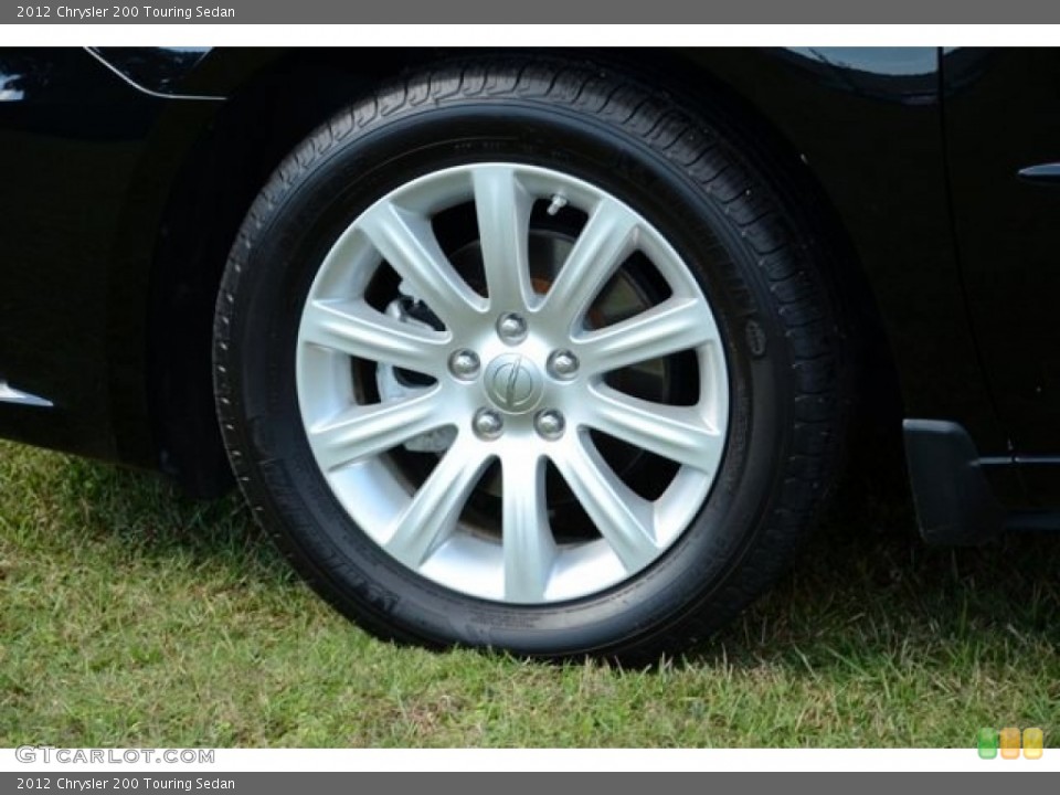 2012 Chrysler 200 Touring Sedan Wheel and Tire Photo #87108408
