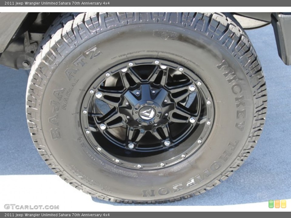 2011 Jeep Wrangler Unlimited Custom Wheel and Tire Photo #87193206