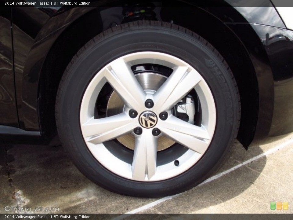 2014 Volkswagen Passat 1.8T Wolfsburg Edition Wheel and Tire Photo #87370366