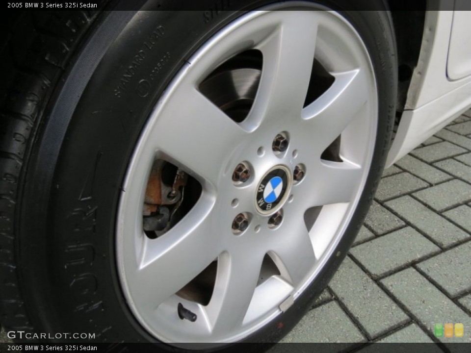 2005 BMW 3 Series 325i Sedan Wheel and Tire Photo #87415330