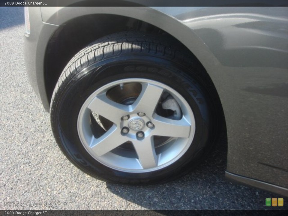 2009 Dodge Charger SE Wheel and Tire Photo #87427607