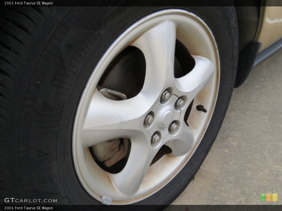 2001 Ford Taurus SE Wagon Wheel and Tire Photo #87651667