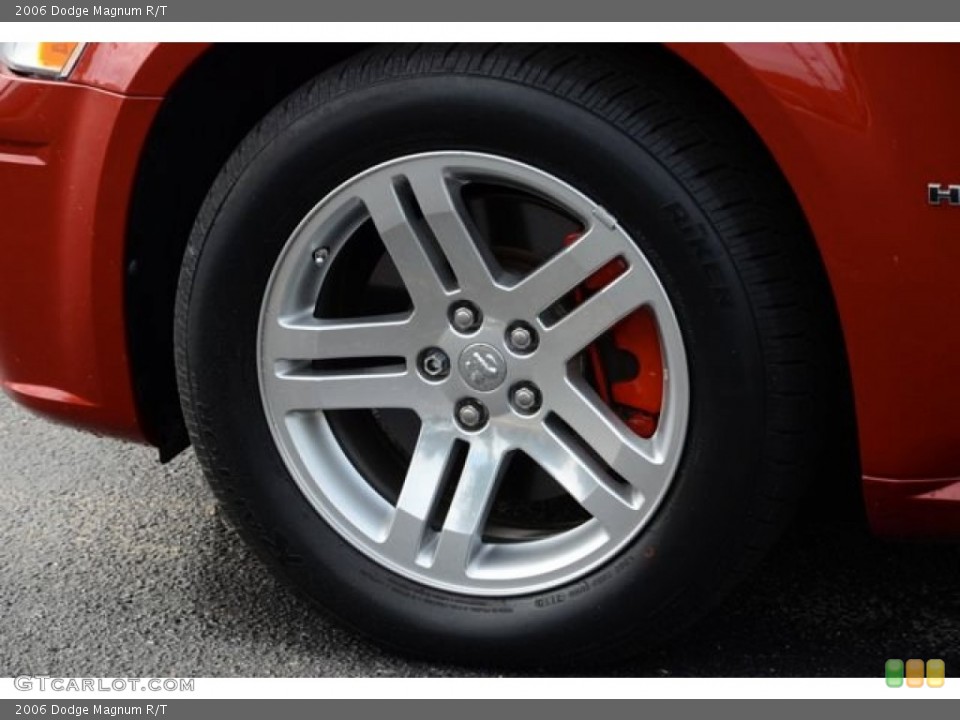 2006 Dodge Magnum R/T Wheel and Tire Photo #87691898