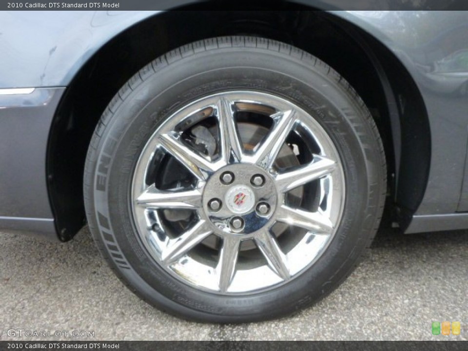 2010 Cadillac DTS Wheels and Tires