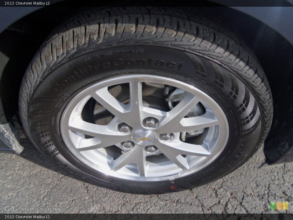2013 Chevrolet Malibu LS Wheel and Tire Photo #87975657